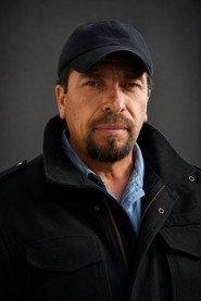 Miguel Ángel Saldaña as Miguel Escobar in Sicarios 2003