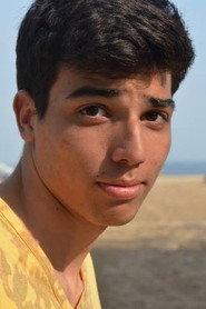 Thauan El Pavuna as Young Toni in Chocante 2017