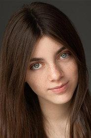 Valentina Filippeschi as Sarah in The Recycling Man 2020