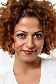 Zamire Zeynep Özdemir as Muyesser Kamaci in Comme Il Faut 2024
