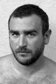 Roméo Escala as Roméo in La Boîte 2001