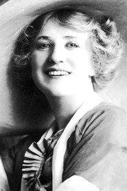 Carrie Reynolds as Mrs. Algernon Dovey in A Ready-Made Maid 1916