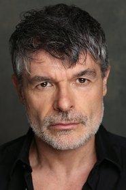 Nacho Guerreros as Hugo in Desmadre Incluido 2023