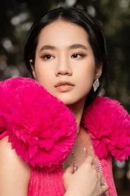 Hà Phương as Vân in Cu Li Never Cries 2024