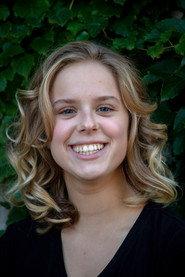 Mary Wilkerson as Taylor in SERIAL EX-GIRLFRIEND
