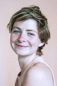 Evalinde Lammers as Carlijn in From Gerri with Love 2020