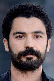 Ismail Zagros as Ali in Annunciation 2016