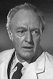 Arthur Lawrence as Kinsman in Ruth 1948