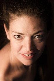 Julie Basecqz as Angèle Jaucot in Le Retour du Docteur Loiseau 2008