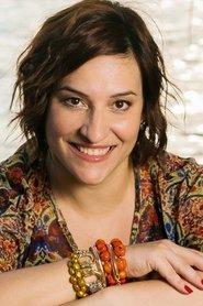 Simone Gutierrez as Tracy Turnblad in Hairspray Brazil 2009