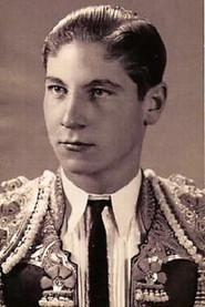 Luis Bienvenida as bullfighter in Aquel viejo molino 1946