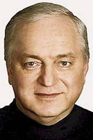 Sergey Nikitin as Lomov in Trips on an Old Car 1985