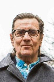 Pekka Laiho as Kake Kuittinen in Menestyksen maku 1983
