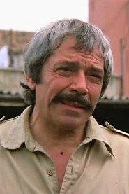 Mir Ferry as Jefe de policía in Makarras Conexion 1977
