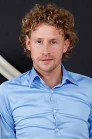 Ewout Genemans as Bastiaan van Diemen in Zoop In Africa 2005