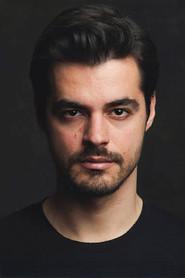 Berk Atan as Akif in Tahin Pekmez 2017