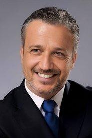 Tekin Temel as Tevfik İleri in Elli Kelimelik Mektuplar 2021