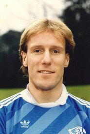 Hans van Breukelen as Himself in EK 'Eighty-Eight - Oranje Kampioen! 2004