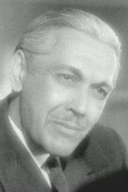 Manuel Arvide as Jefe de redacción (uncredited) in The Sign of Death 1939