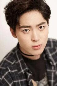 Liu Yinjun as Xia Peng in Love Distance 2019