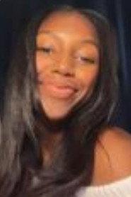 Liahn dos Reis as Zoë in The Club of Ugly Children 2019