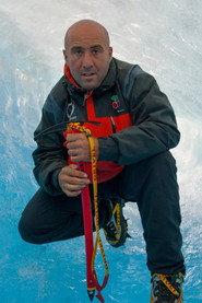 Carlos Caraglia as Él mismo in Let's go to Antarctica! 2019
