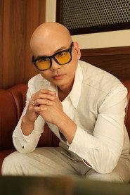 Phan Đinh Tùng as Self in Y-Concert 2026