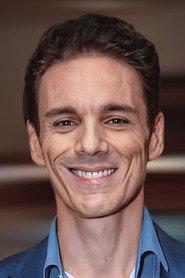 André Luis Camargo as Florista in Um Caso do Outro Mundo 2022