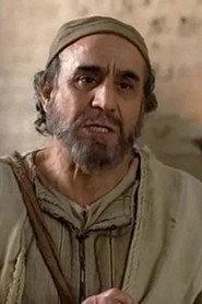 Mohamed Kouka as Omar in Gallos de pelea 1969