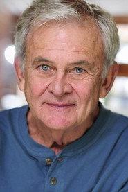 Holmes Osborne as Eddie Darko in Donnie Darko 2001