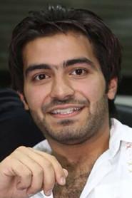 Ali Mohsen as عبدالحسين عبدالرضا in Beloved of Earth 2015