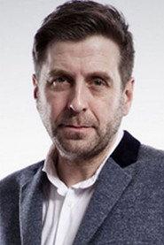 Mark Chapman as Self (voice) in Eurovision: Jade's Story 2009