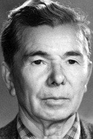 Pyotr Kiryutkin as master Churkin in The Girls 1962