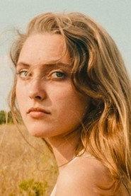 Maria Hein as Self - Singer in Gota entre gotes 2022