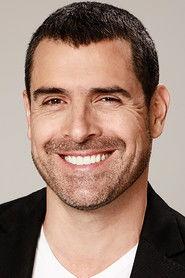 Rafael Novoa as Máximo in Deliciosa Navidad 2022