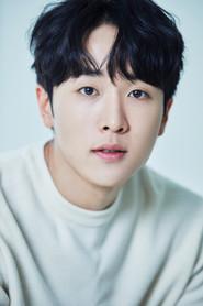 Yoon Woo as Choi Do-cheol in The Recon 2021