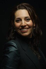 Lucía Salinas as Lucía Salinas in Humo 2025
