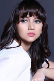 Angelica Simpeler as Sonya in Incredible Love 2021