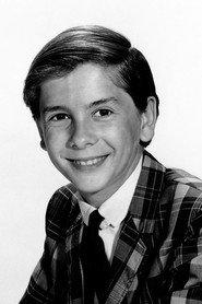 Pat Cardi as Vernon Potts in Horror High 1973