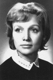 Yelena Batenina as Tosya Elnikova in Land and People 1956