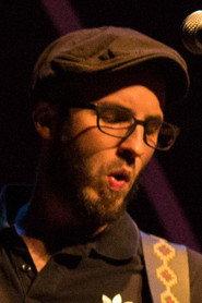 Guillem Realp as Self - Musician in La gent que estimo. Oques Grasses al Palau Sant Jordi 2024
