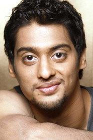Vijay Victor Jesudoss as Suresh in Naan 2012