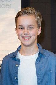 Noah Kraus as Joel in Warmth awaits outside 2024
