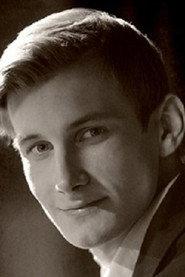 Anton Boldyrev as bank customer in Credit 2016