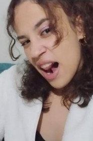 Maria Clara Moreira de Souza as Olivia in Olhos de vidro