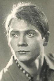 Vladimir Krasnov as Vilka Fisher in Horsemen 1972