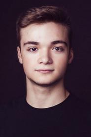 Max Bolf as Kevin in Tak zle, ako sa len dá 2023
