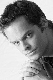 Jamie Treacher as Mackenzie in Retrograde 2004