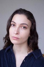 Irina Artenii as Emma in Timing 2024