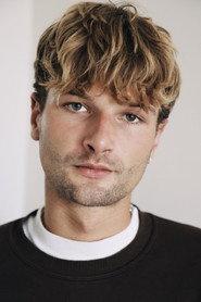 Sebastian Mrkvicka as Michael in A6 naar Lyon 2023